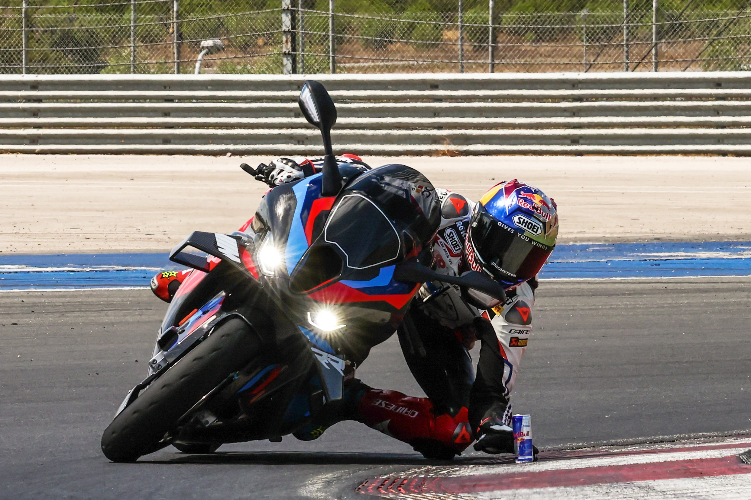 Red Bull sporcusu Toprak Razgatlıoğlu üçüncü kez Dünya Superbike şampiyonu oldu