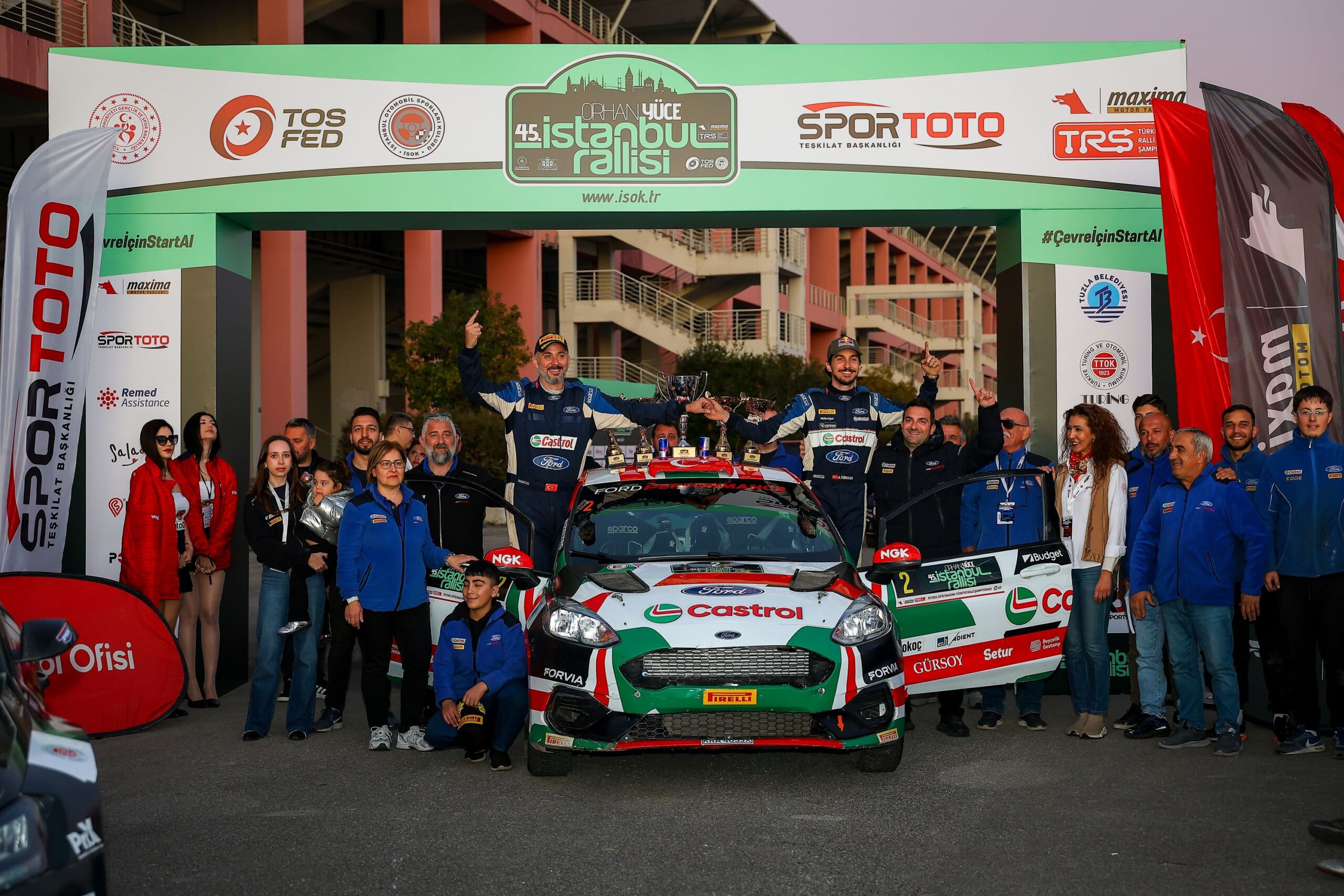 Castrol Ford Team Türkiye, 45. İstanbul Rallisi’ni zaferle tamamladı
